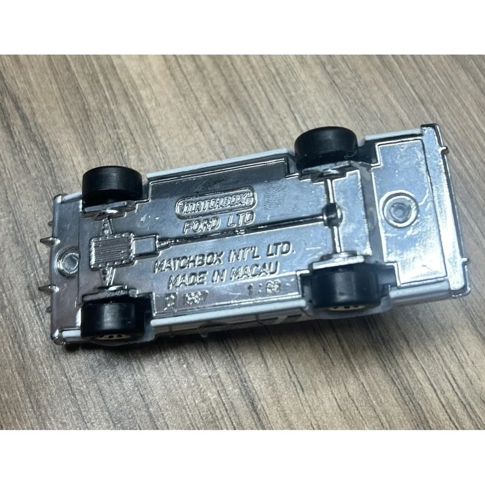 Matchbox Ford LTD PD-21 Police Diecast Car‎ Mattel 1987 1:69 Macau
